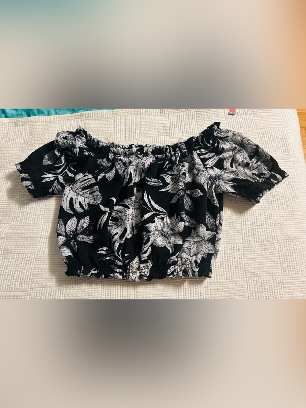 Black Floral Off-Shoulder Women’s Skirt small